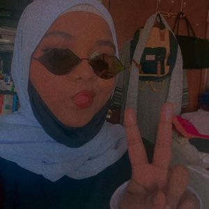 Meet your Posher, Shafana